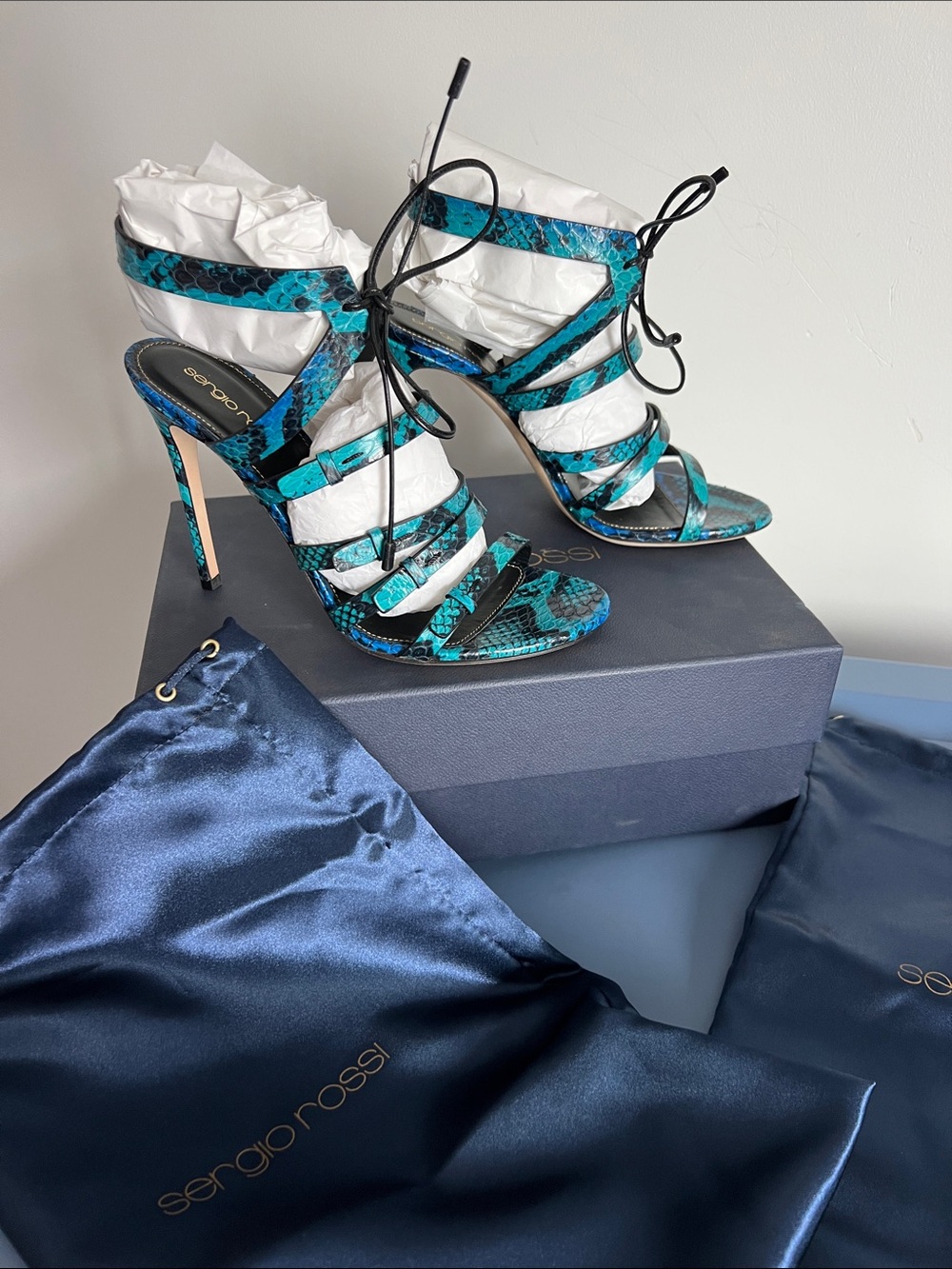 Sergio Rossi snakeskin blue turquise colorful fantasy elaphe turchese heels 38.5